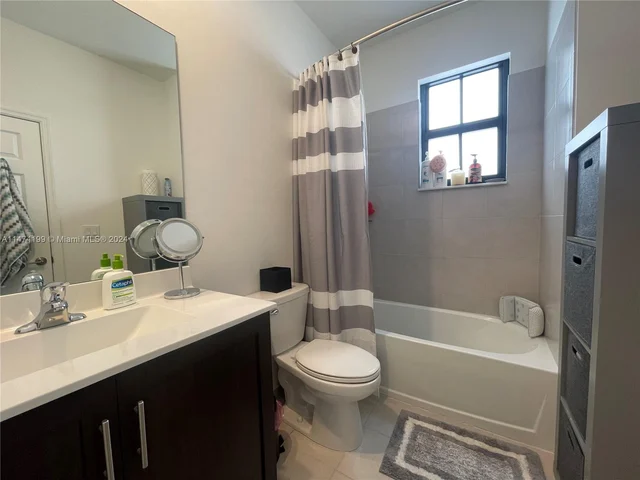 3465 W 110th Ter, Hialeah FL 33018