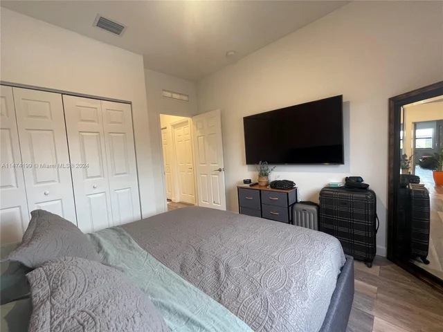 3465 W 110th Ter, Hialeah FL 33018