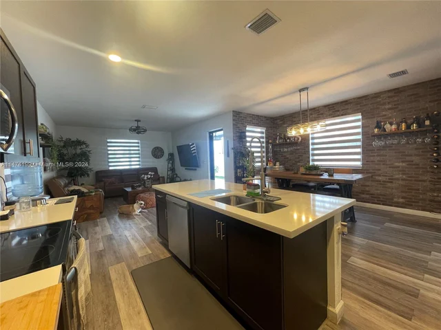 3465 W 110th Ter, Hialeah FL 33018