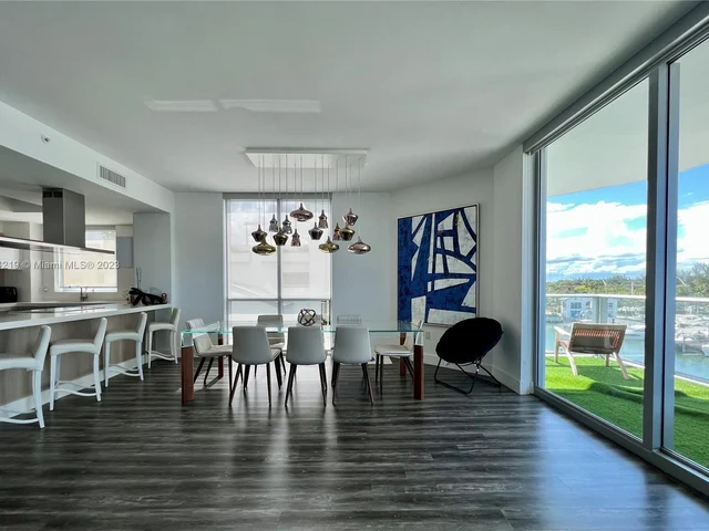 17111 Biscayne Blvd # 401, North Miami Beach FL 33160