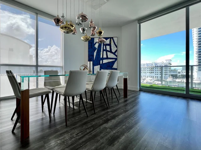 17111 Biscayne Blvd # 401, North Miami Beach FL 33160
