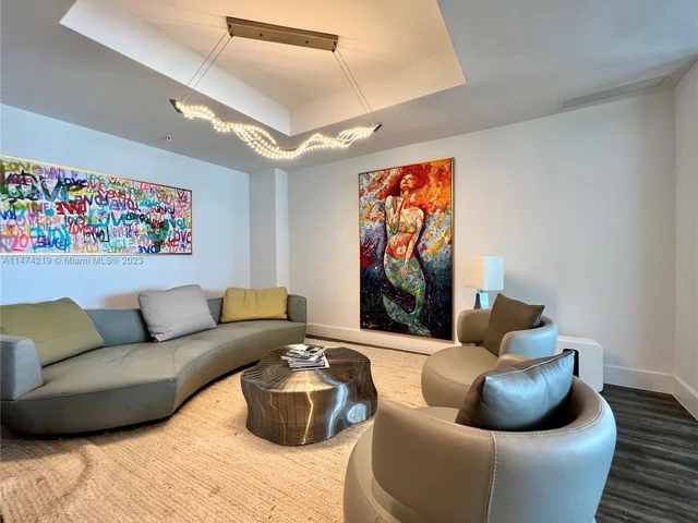 17111 Biscayne Blvd # 401, North Miami Beach FL 33160