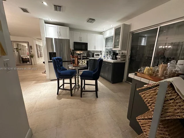 15060 SW 80th Ave, Palmetto Bay FL 33158