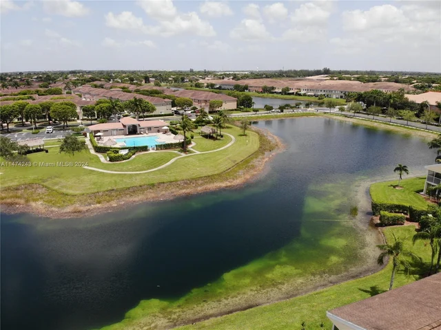 2207 SE 23rd Ave # 2207, Homestead FL 33035