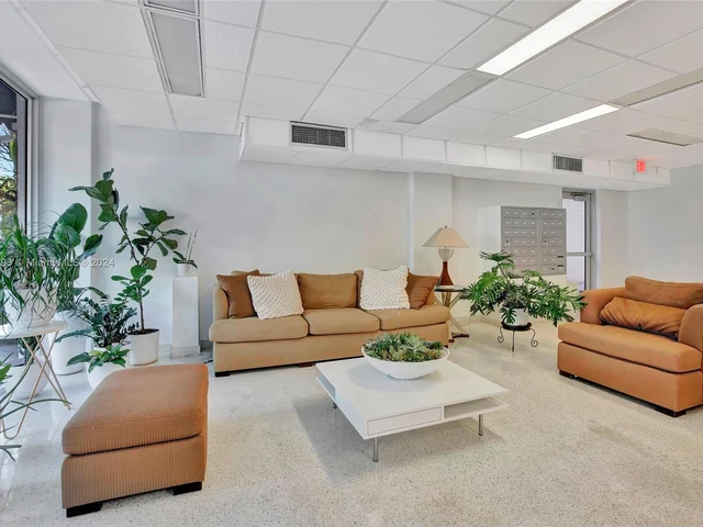 1776 James Ave # 6F, Miami Beach FL 33139