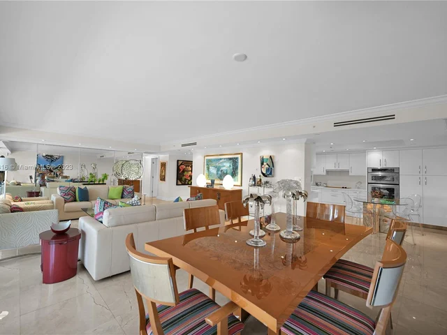 10205 Collins Ave # 207, Bal Harbour FL 33154