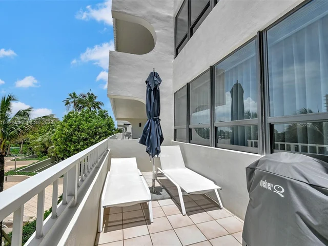 10205 Collins Ave # 207, Bal Harbour FL 33154