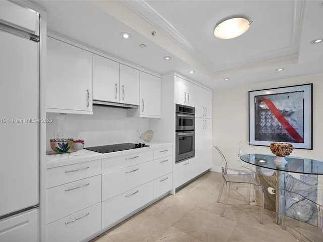 10205 Collins Ave # 207, Bal Harbour FL 33154