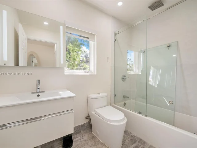 12505 SW 112th Ct, Miami FL 33176