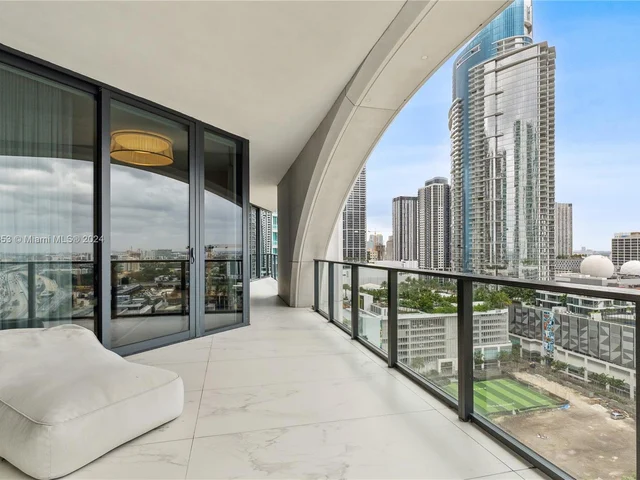 1000 Biscayne Blvd # 1902, Miami FL 33132