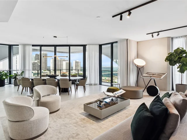 1000 Biscayne Blvd # 1902, Miami FL 33132