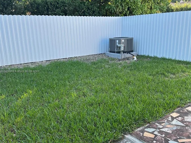 2426 SW 25th St # 2426, Miami FL 33133