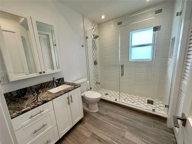 2426 SW 25th St # 2426, Miami FL 33133