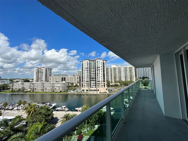 100 Bayview Dr # 904, Sunny Isles Beach FL 33160