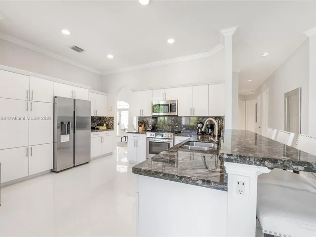 13201 SW 204th St, Miami FL 33177