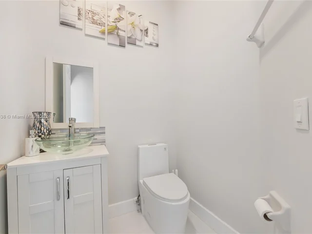 13201 SW 204th St, Miami FL 33177