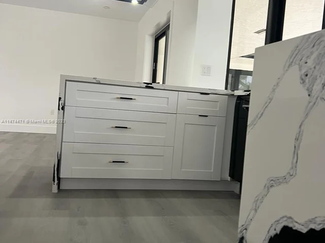 16842 SW 86th Ave, Palmetto Bay FL 33157