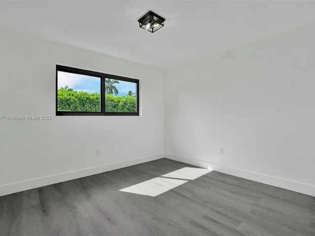 16842 SW 86th Ave, Palmetto Bay FL 33157