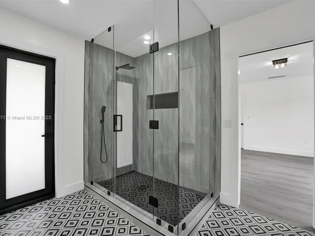 16842 SW 86th Ave, Palmetto Bay FL 33157