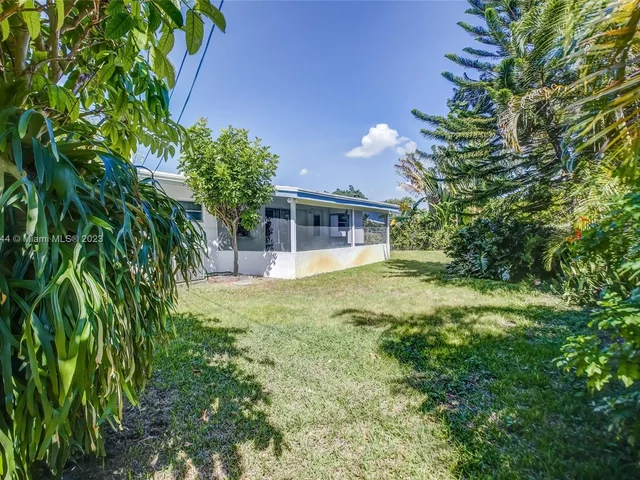 5240 NE 17th Ter, Fort Lauderdale FL 33334