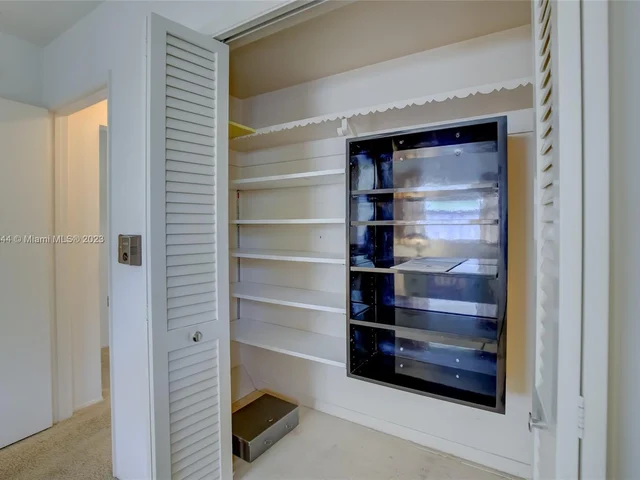 5240 NE 17th Ter, Fort Lauderdale FL 33334