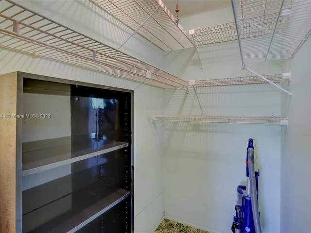 5240 NE 17th Ter, Fort Lauderdale FL 33334