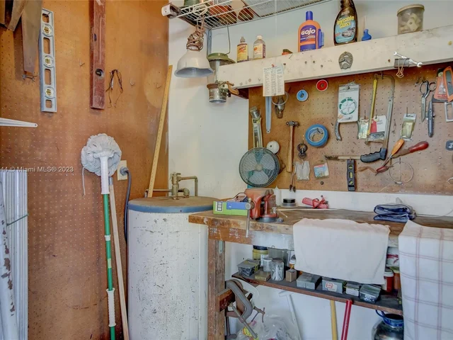 5240 NE 17th Ter, Fort Lauderdale FL 33334