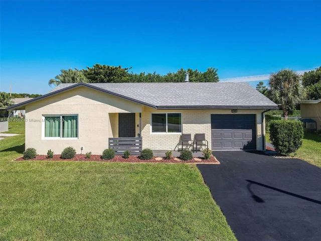 7004 NW 99th Way, Tamarac FL 33321