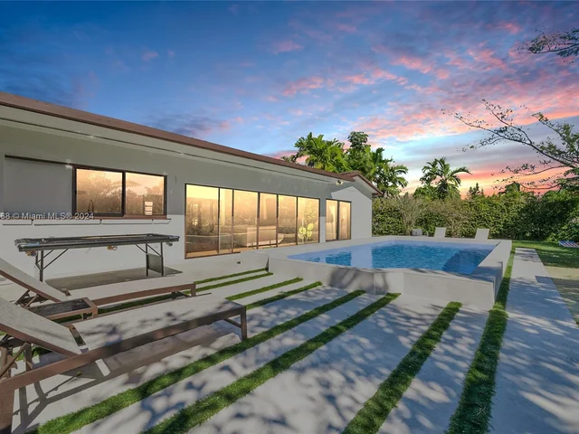 9720 SW 22nd St, Miami FL 33165