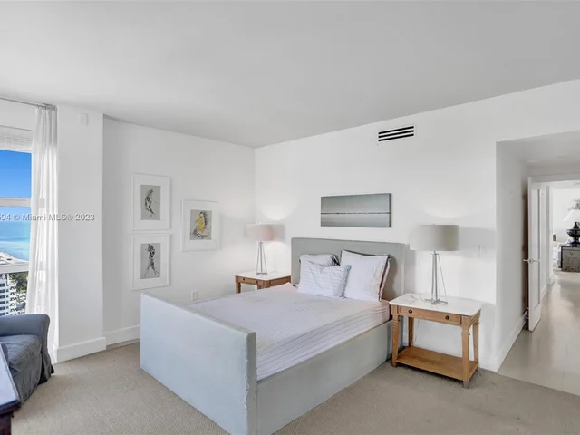 4201 COLLINS AV, Miami Beach FL 33140
