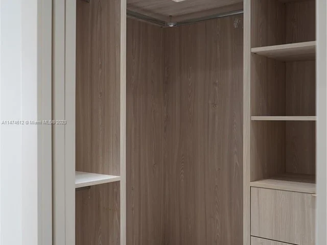 2000 Island Blvd # 2905, Aventura FL 33160