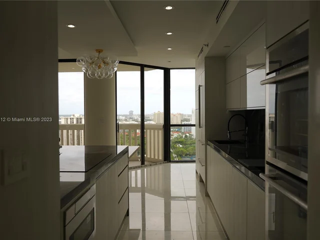 2000 Island Blvd # 2905, Aventura FL 33160