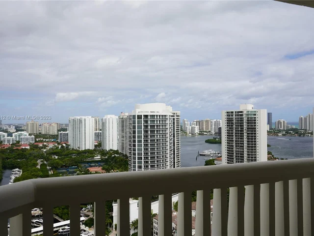 2000 Island Blvd # 2905, Aventura FL 33160