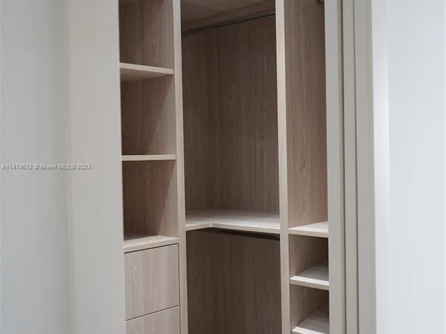 2000 Island Blvd # 2905, Aventura FL 33160