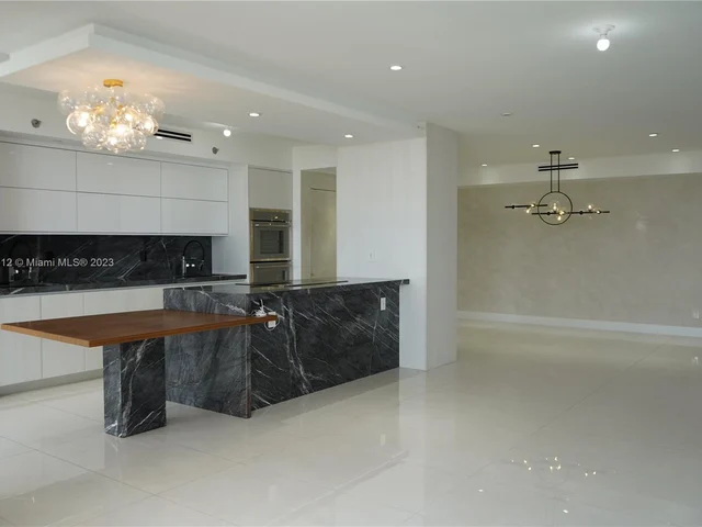 2000 Island Blvd # 2905, Aventura FL 33160