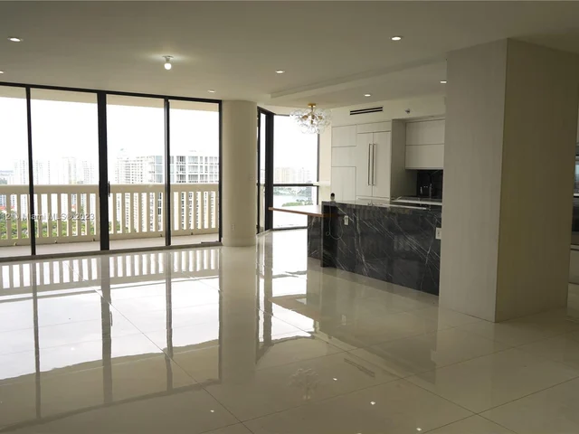 2000 Island Blvd # 2905, Aventura FL 33160