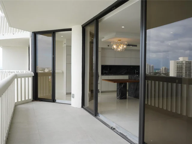 2000 Island Blvd # 2905, Aventura FL 33160