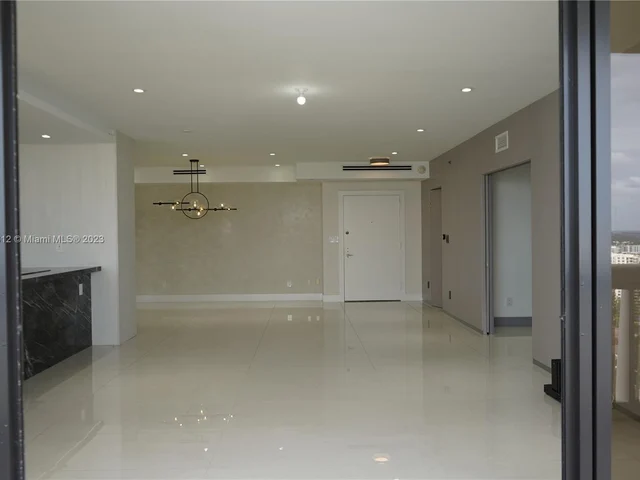 2000 Island Blvd # 2905, Aventura FL 33160