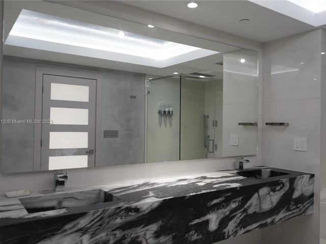 2000 Island Blvd # 2905, Aventura FL 33160