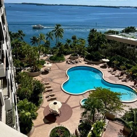 520 Brickell Key Dr # A902, Miami FL 33131