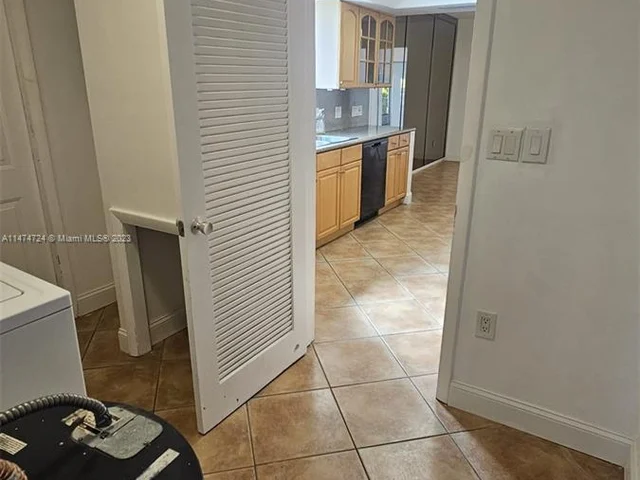 9356 Byron Ave, Surfside FL 33154