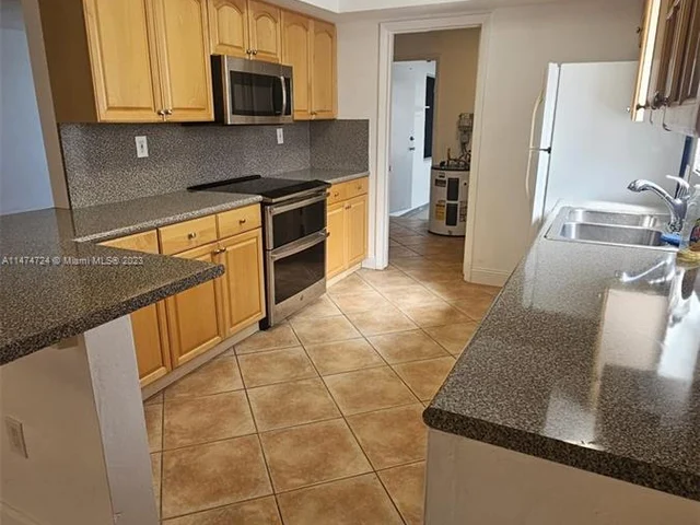 9356 Byron Ave, Surfside FL 33154