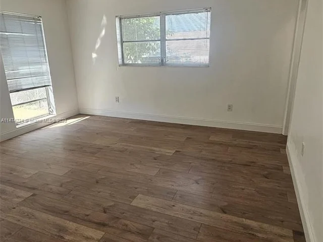 9356 Byron Ave, Surfside FL 33154