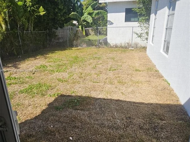 9356 Byron Ave, Surfside FL 33154