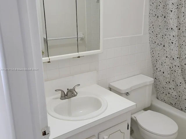 1450 Atlantic Shores Blvd # 201, Hallandale Beach FL 33009