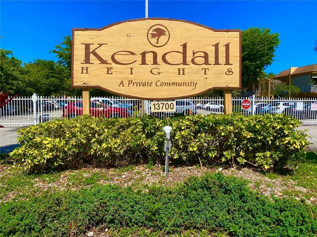 13700 SW 62nd St # 203, Miami FL 33183