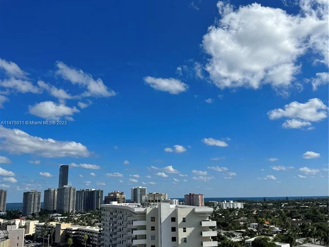 427 Golden Isles Dr # 14G, Hallandale Beach FL 33009