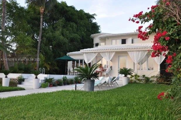 306 S Hibiscus Dr, Miami Beach FL 33139