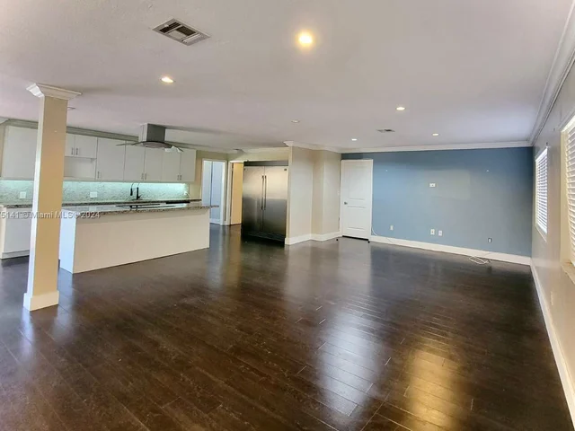 8401 SW 107th Ave # 316E, Miami FL 33173