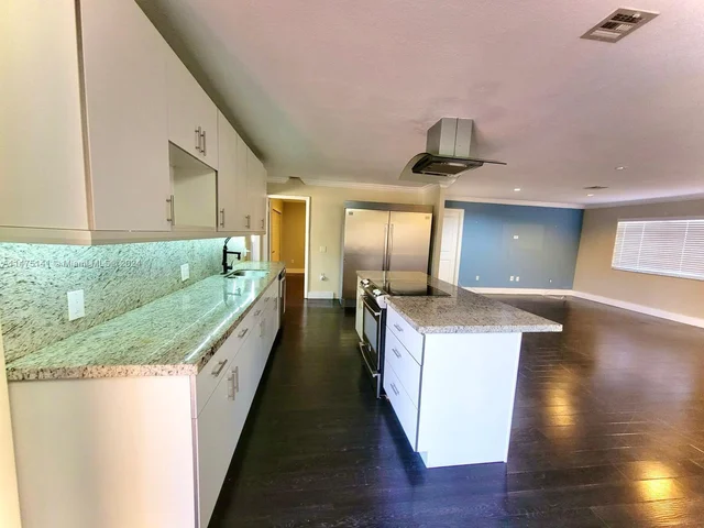 8401 SW 107th Ave # 316E, Miami FL 33173